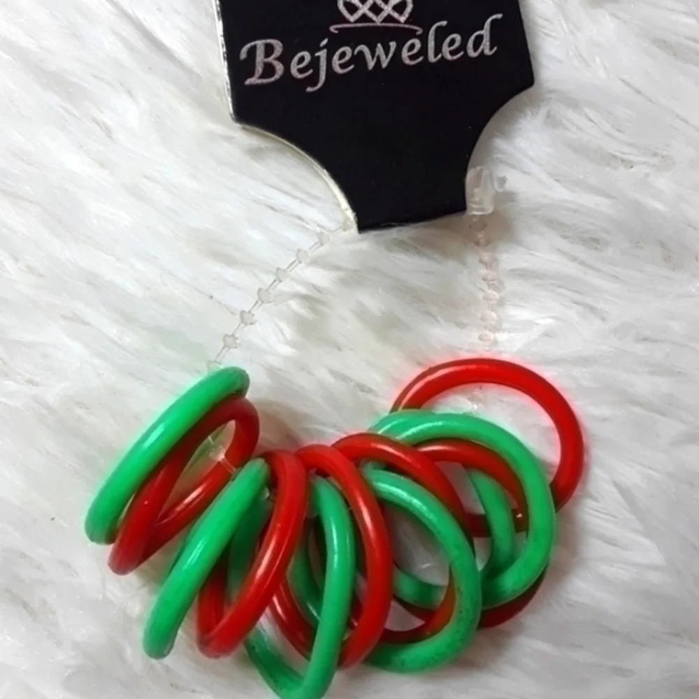 ☄Bejeweled Vintage Style Rubber Christmas Rings